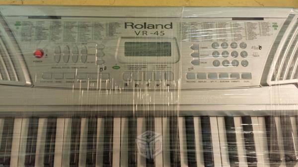 Teclado Electrico Roland VR45