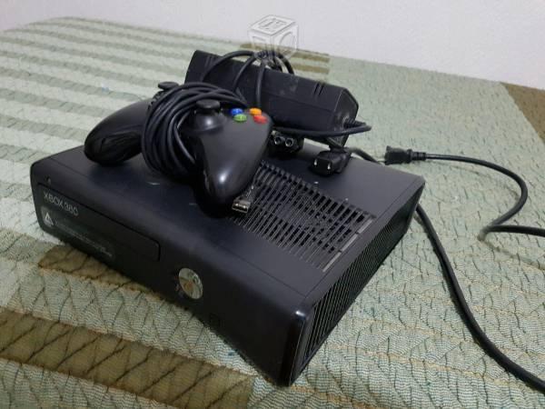 Xbox 360 Slim 4gb seminuevo