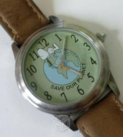 Lonchera y reloj SNOOPY