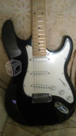Guitarra eléctrica negra
