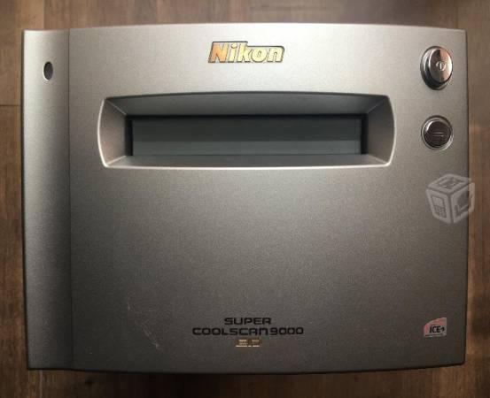 Escáner Nikon Super Coolscan 9000