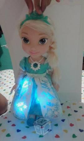 Muñeca elsa frozen vestido luminoso