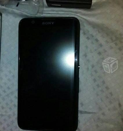 Celular Sony Xperia E4 movistar