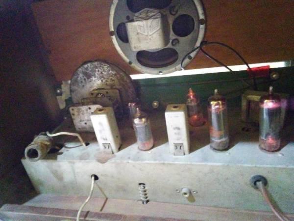 Antiguo Radio bulbos