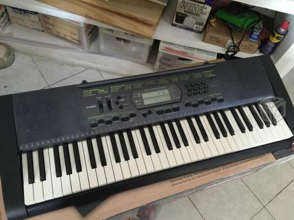 Teclado CASIO CTK2000