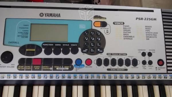 Yamaha teclado PSR-225GM
