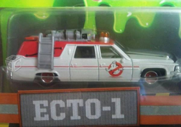Set Hot Wheels Ecto-1 y Ecto-2 Ghostbusters 2016