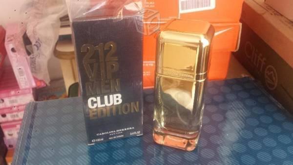 Perfume CH 212 VIP Club ED abierto