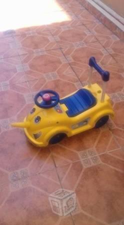 Carro de paseo para niños pequeños