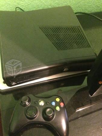 Xbox 360 Slim