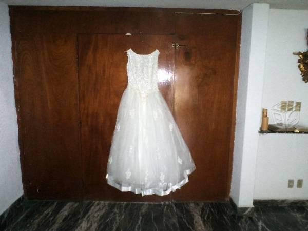 Vestido de Novia Marca Bride Talla 7 Como Nuevo