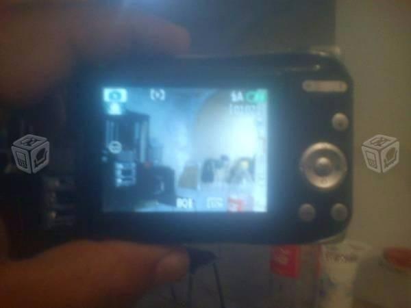 Camara GE de 12.2mpx con su estuche