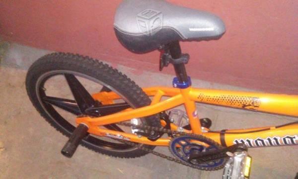 Bicicleta mongoose #20 color naranja