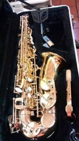 Saxofón Blessing Alto, laqueado, nuevo