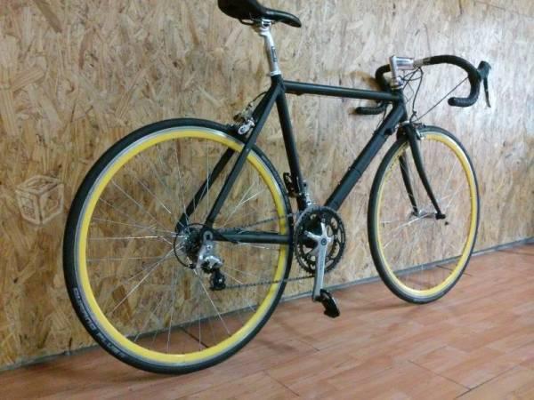 Bicicleta bianchi 700c ideal triatlon