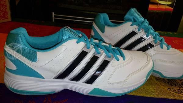 Tenis adidas original NUEVO