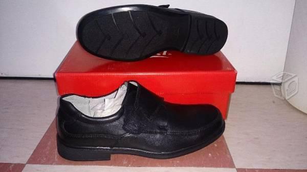 Zapatos flexi de niño