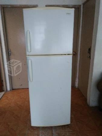 Refrigerador 11 pies maytag