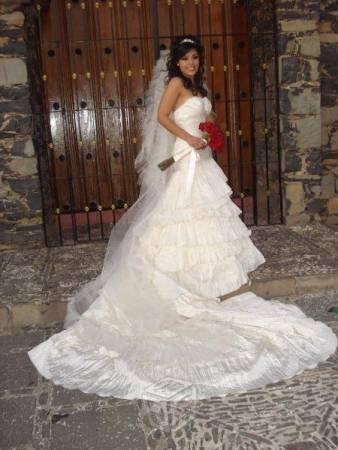 Vestido de novia estilo español