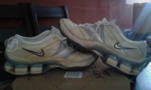 Tenis nike Shox