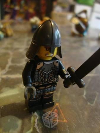 Lego Caballero Medieval Negro tipo Vikingo