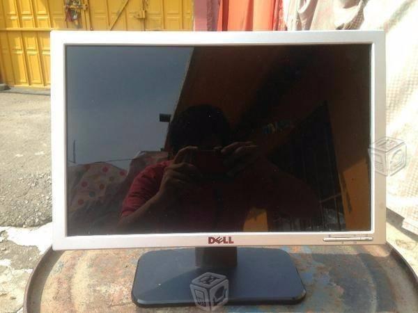 Pantalla lcd WIDESCREN 17 ALTO BRILLO DELL