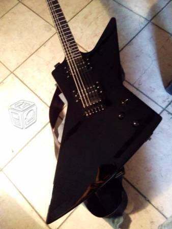 Guitarra Electrica Negra Explorer accesorios