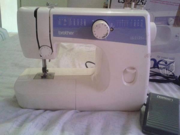 Maquina de coser brother
