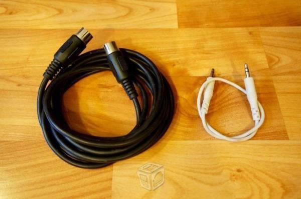 1 Cable MIDI y 1 Cable Miniplug