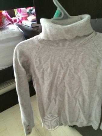 Suéter cuello ruso niña