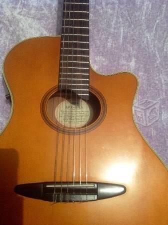 Guitarra electroacustica Yamaha APX-6NA