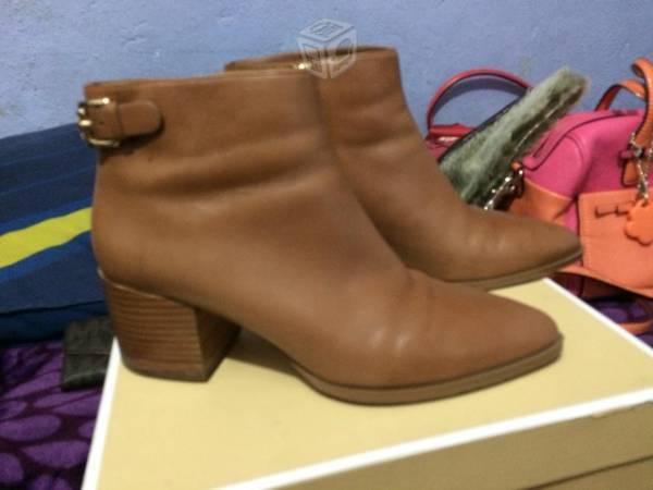 BOTAS Michael Kors