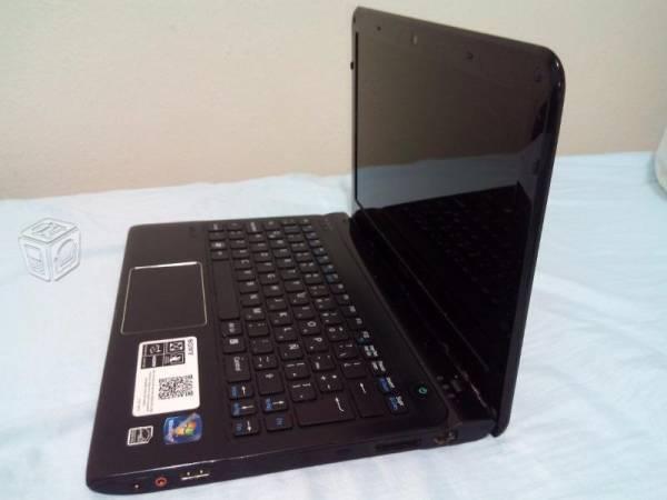 Cambio Netbook Sony Vaio SVE11115ELB NEGRA