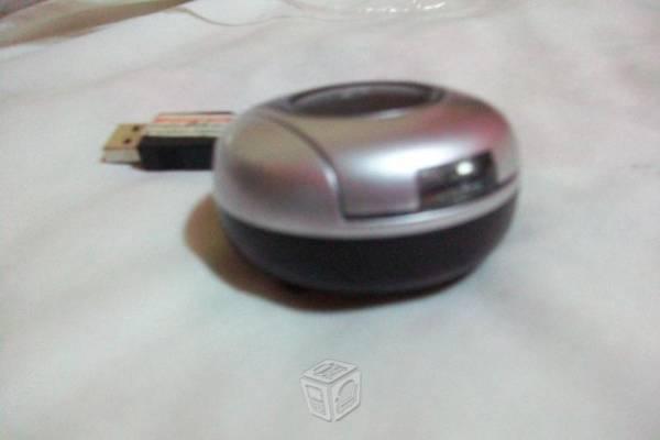 Camara Web pequeña portatil y conexion USB