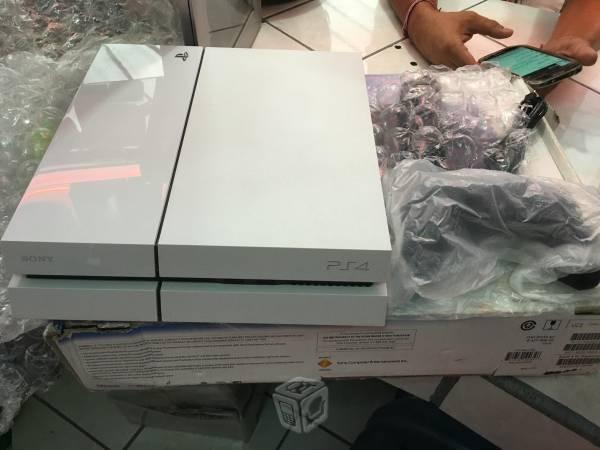 Ps4 edición especial blanco seminuevo