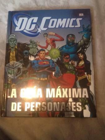 Enciclopedias de súper héroes DC y Marvel