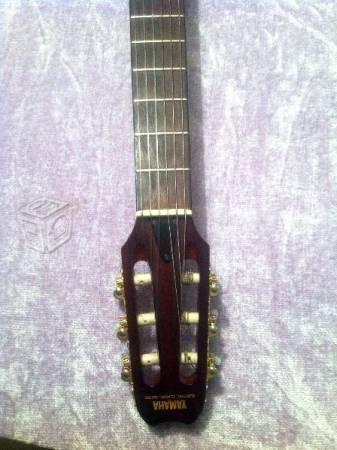 Yamaha guitarra APX-6NA
