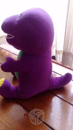 barney en muy buen estado
