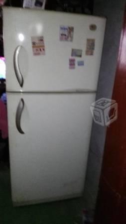 Refrigerador uno ochenta KH dos puertas