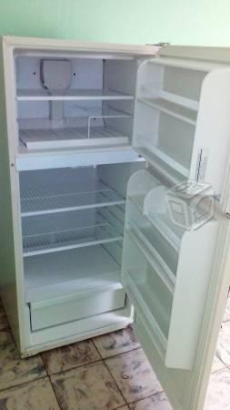 Se vende refigerador
