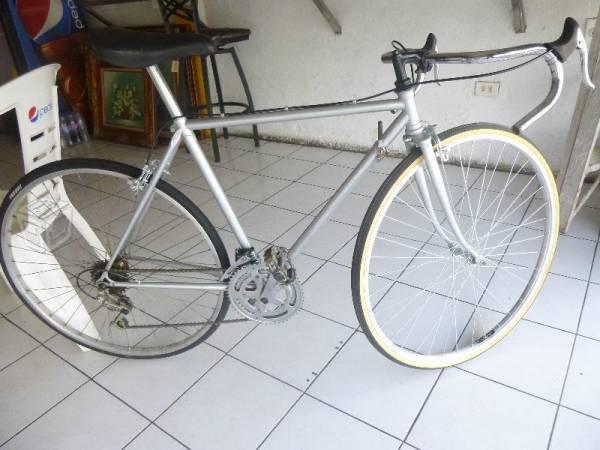 Bicicleta benotto de carreras