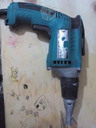 Atornillador makita para tablaroca