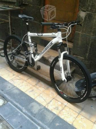 Bicicleta alubike de doble suspension r26