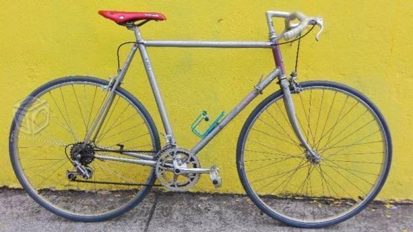 Bicicleta Raleigh aluminio conocedores