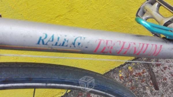 Bicicleta Raleigh aluminio conocedores