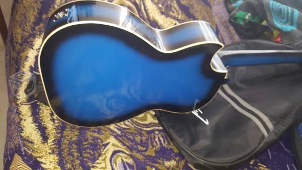Guitarra Electroacústica Azul