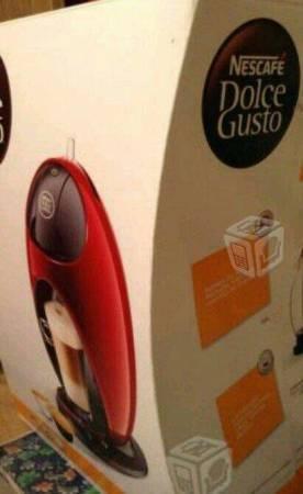 Cafetera Dolce gusto