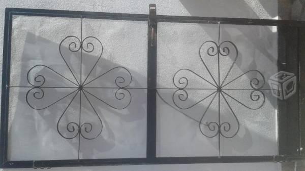 Puerta mosquitera