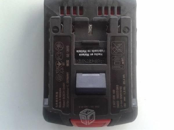 Taladro inalambrico Bosch 18 volts 2 pilas