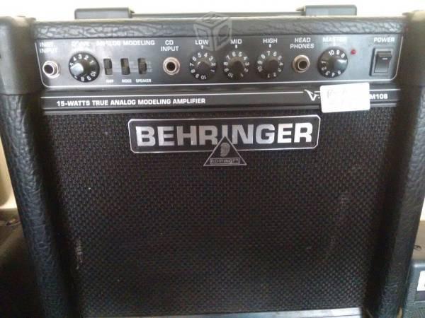 Amplificador behringer 15w para guitarra